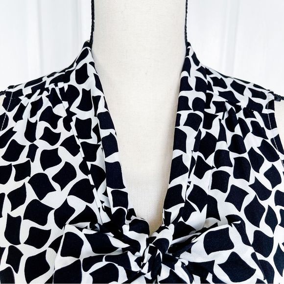 Cece 0 Black White Floating Rhombus Bow Tie Neck Ruffle Back Sleeveless Dress - Picture 4 of 15